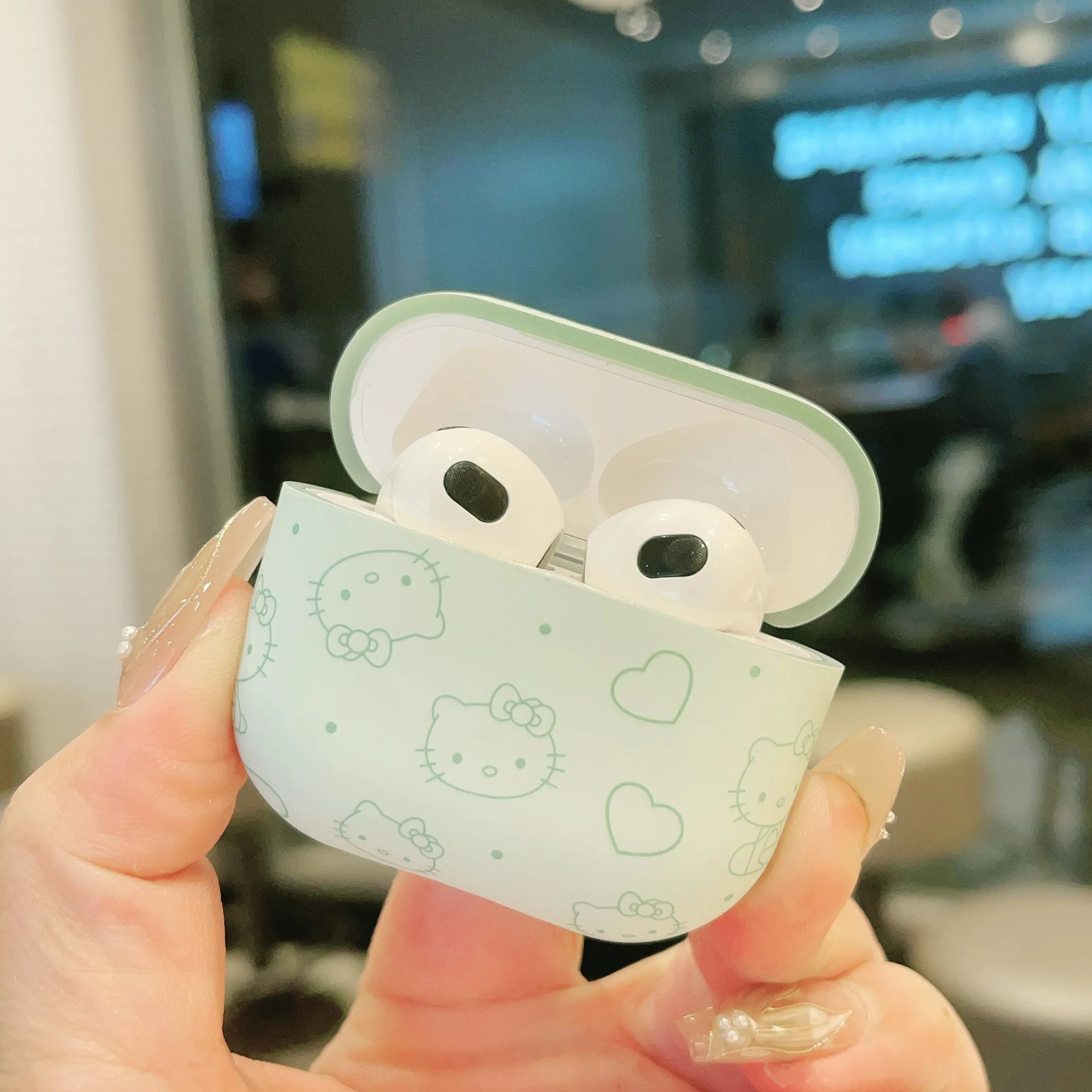 Apple Airpods Hello Kitty White Silicone Case