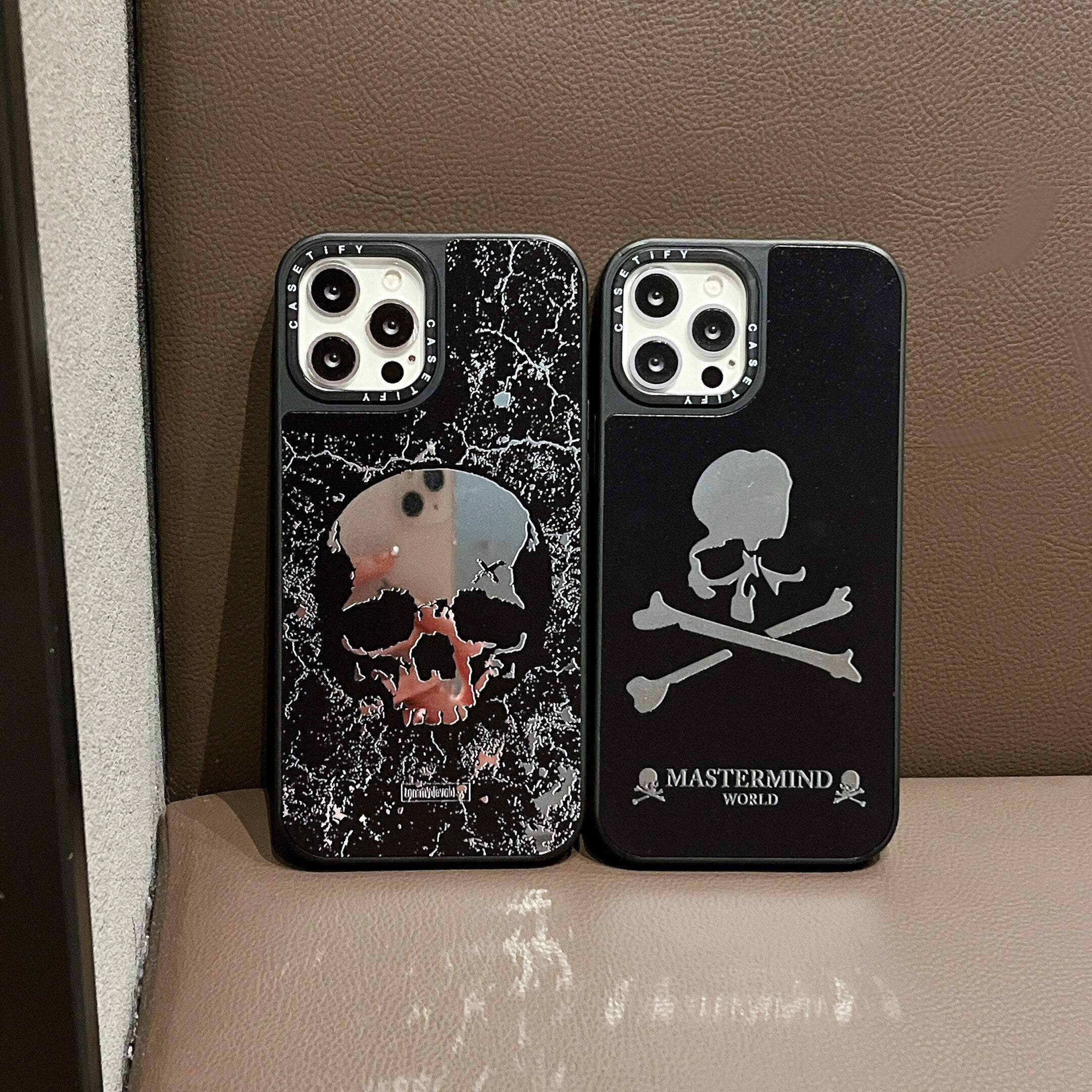 Apple iPhone Skull & Crossbones Silicone Case